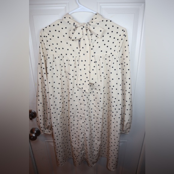 SHEIN tie back bishop sleeve polka dot babydoll dress SIZE MEDIUM - Picture 3 of 3